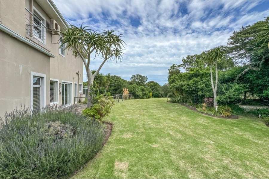 4 Bedroom Property for Sale in Lovemore Park Eastern Cape